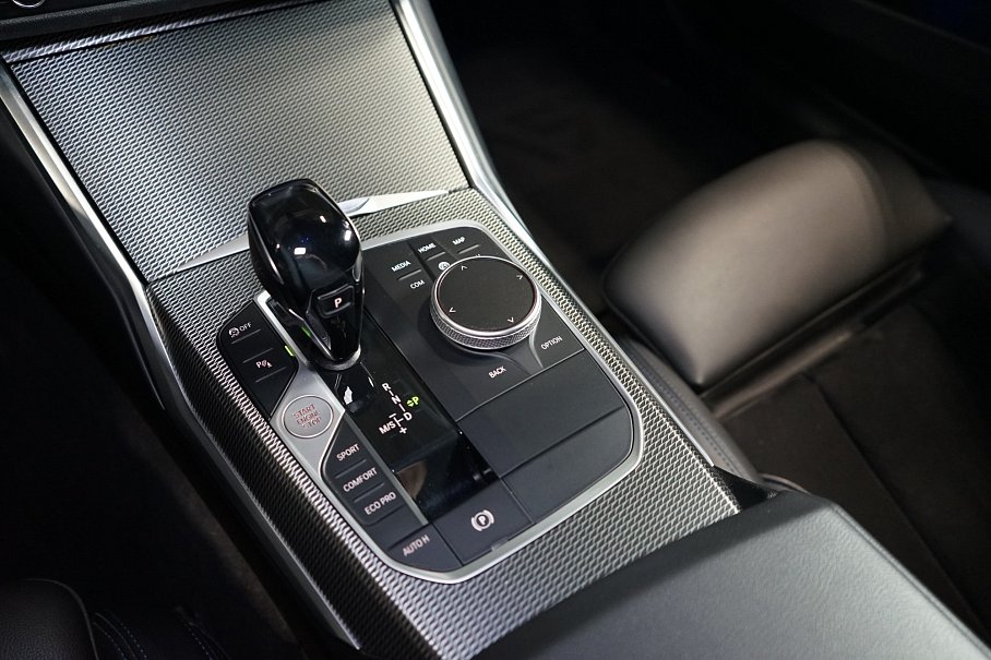 BMW Řada 3 320d xDrive Touring