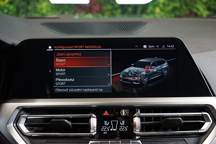 BMW Řada 3 320d xDrive Touring