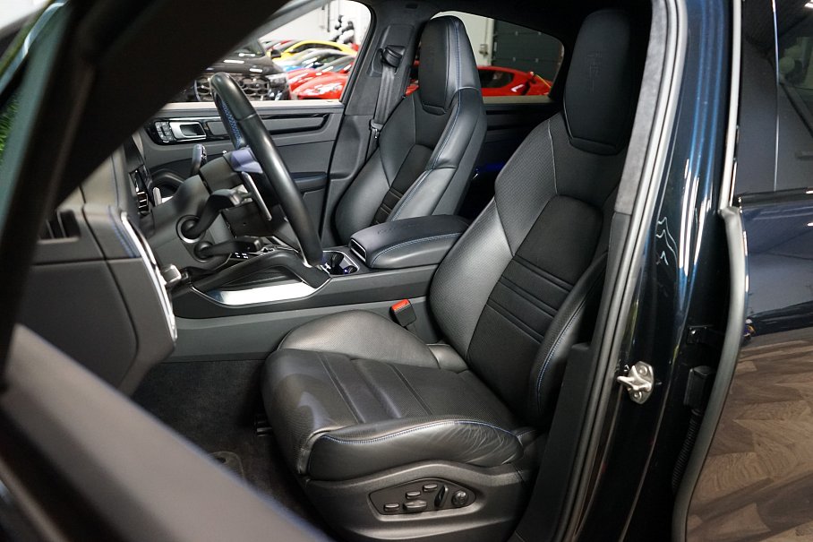 Porsche Cayenne Turbo GT