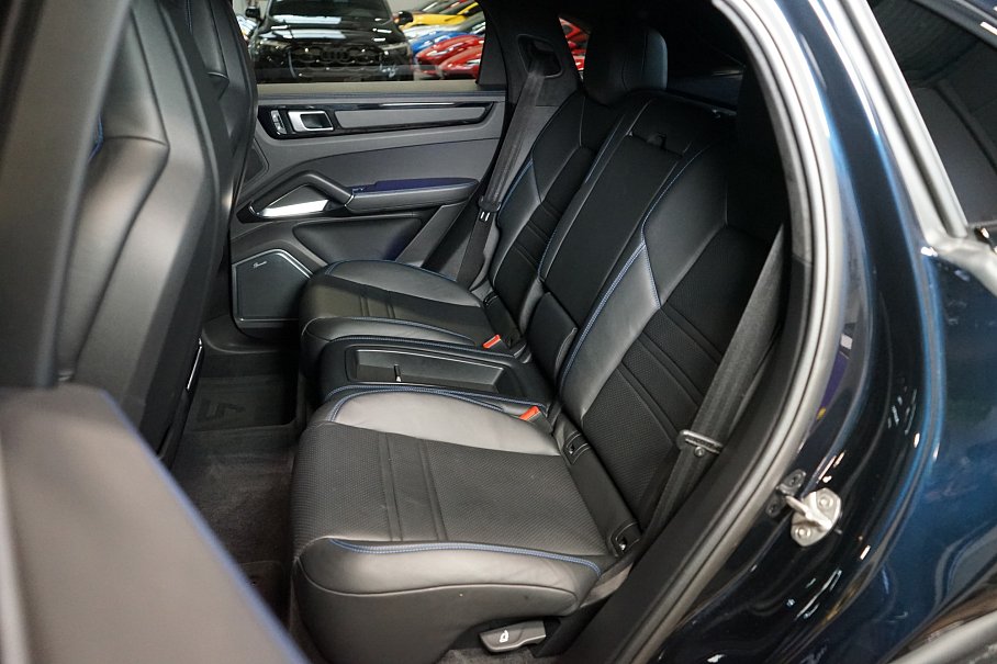 Porsche Cayenne Turbo GT