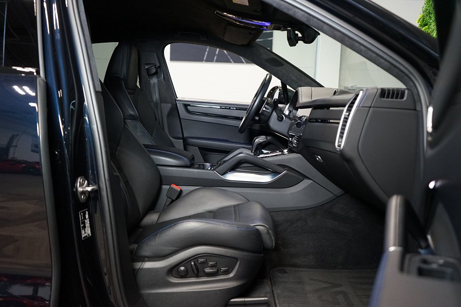 Porsche Cayenne Turbo GT