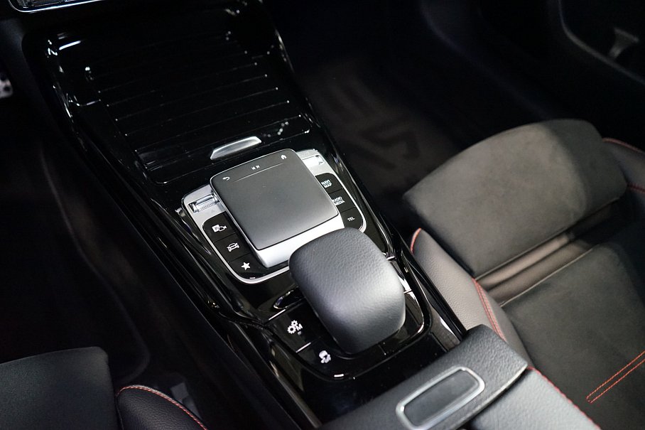 Mercedes-Benz Třída A 35 AMG 4Matic