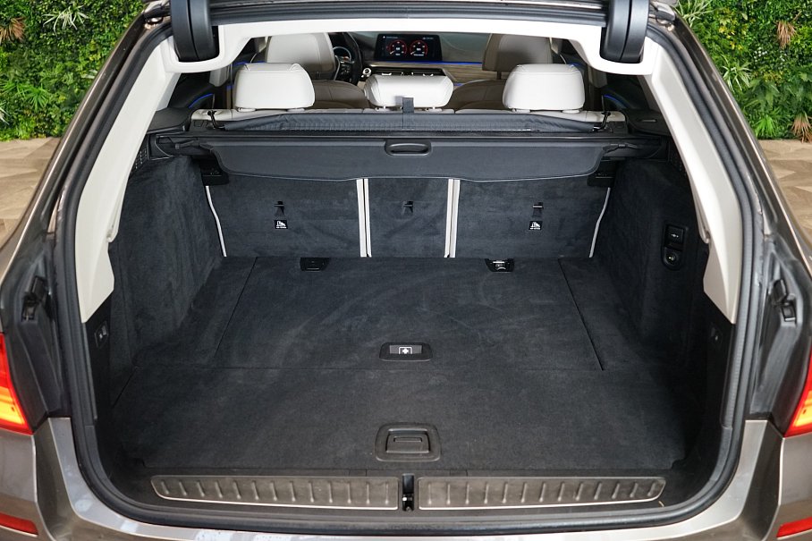 BMW Řada 5 530d xDrive Touring
