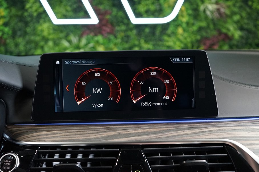BMW Řada 5 530d xDrive Touring