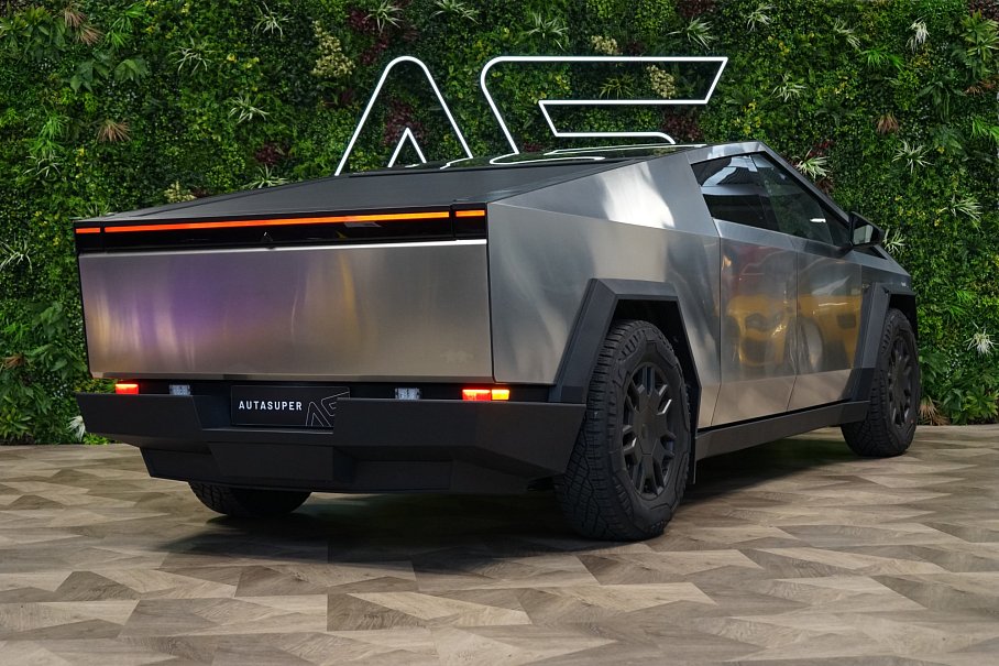 Tesla Cybertruck Cyberbeast