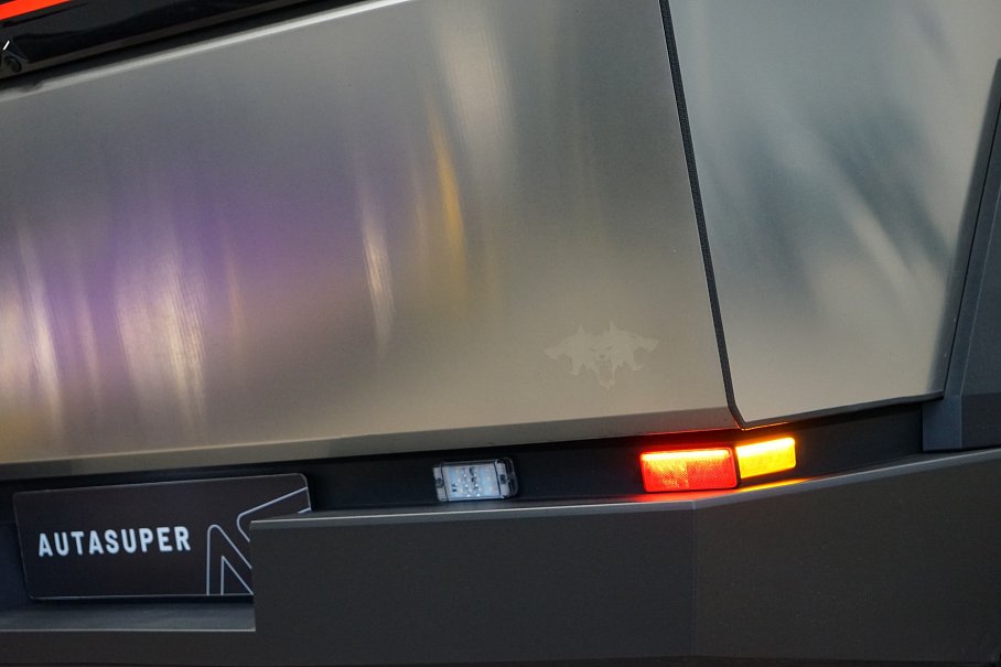 Tesla Cybertruck Cyberbeast