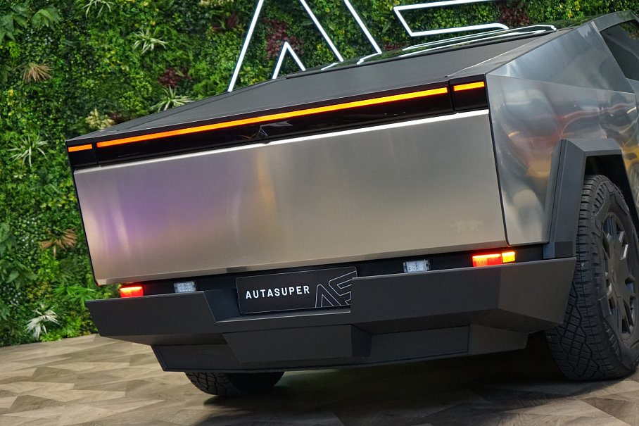 Tesla Cybertruck Cyberbeast