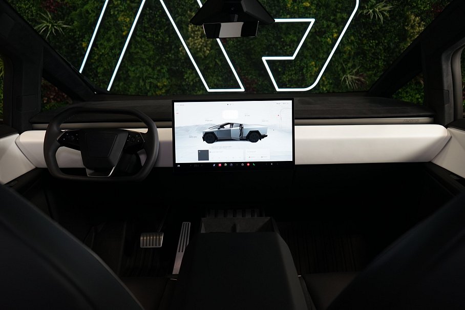Tesla Cybertruck Cyberbeast