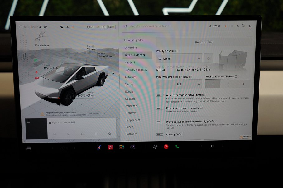 Tesla Cybertruck Cyberbeast