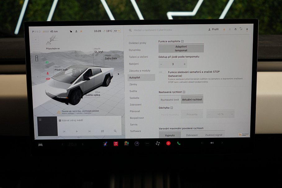 Tesla Cybertruck Cyberbeast