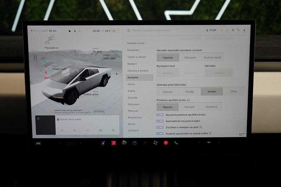 Tesla Cybertruck Cyberbeast