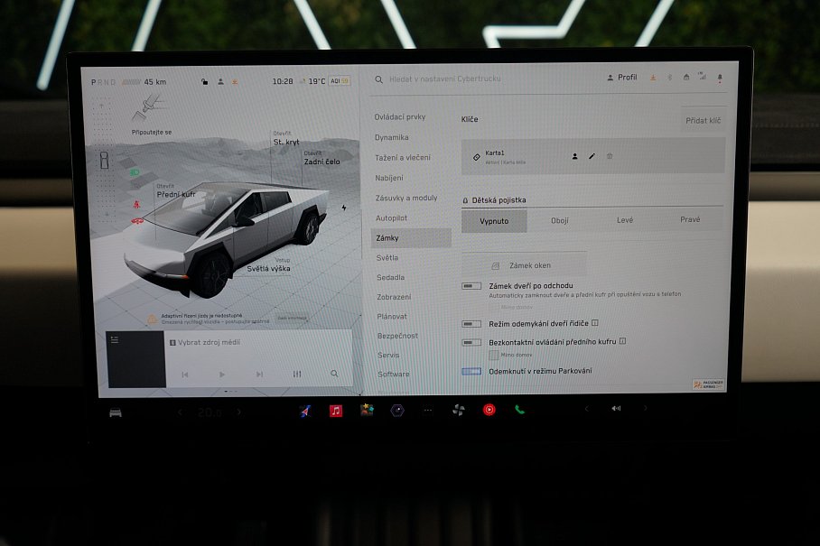 Tesla Cybertruck Cyberbeast