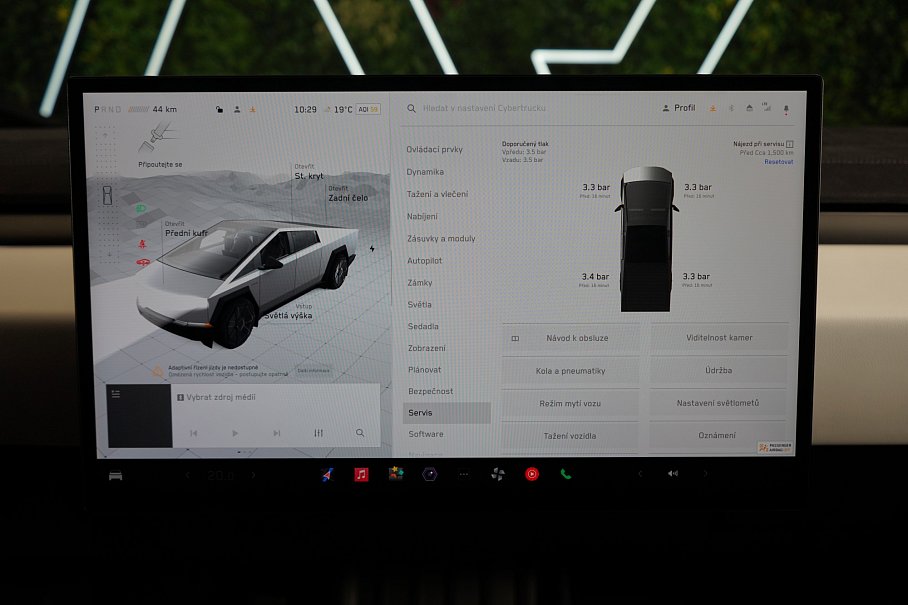 Tesla Cybertruck Cyberbeast