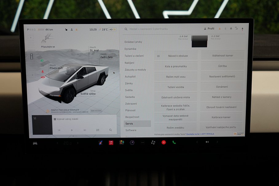 Tesla Cybertruck Cyberbeast