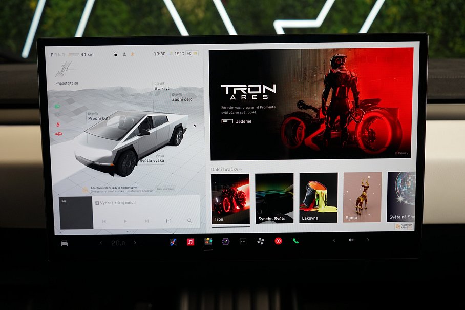 Tesla Cybertruck Cyberbeast