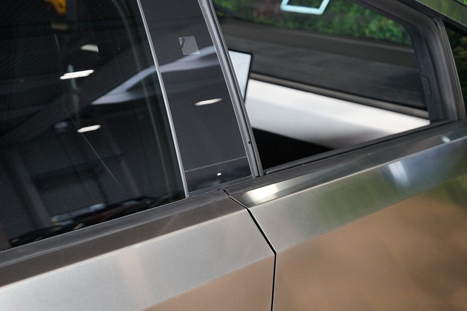 Tesla Cybertruck Cyberbeast