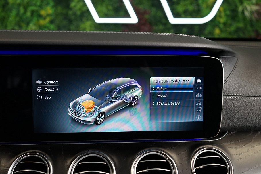 Mercedes-Benz Třída E 220d Wagon