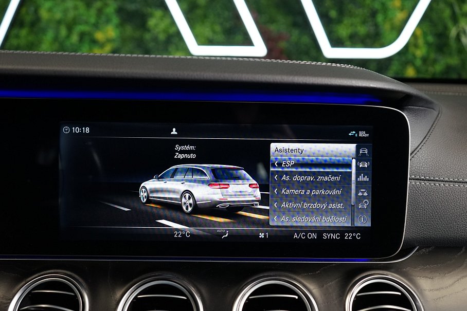 Mercedes-Benz Třída E 220d Wagon