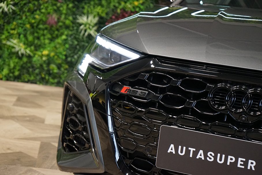 Audi RS 3 Limousine 2.5 TFSI quattro