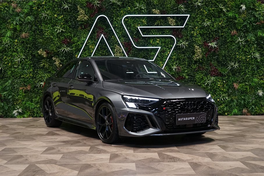 Audi RS 3 Limousine 2.5 TFSI quattro