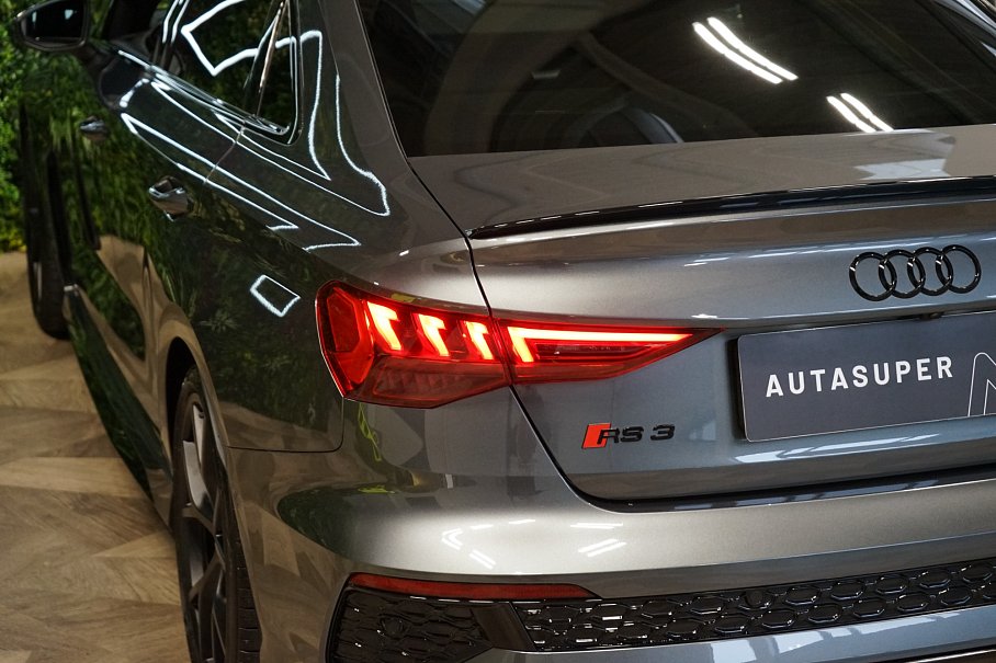 Audi RS 3 Limousine 2.5 TFSI quattro
