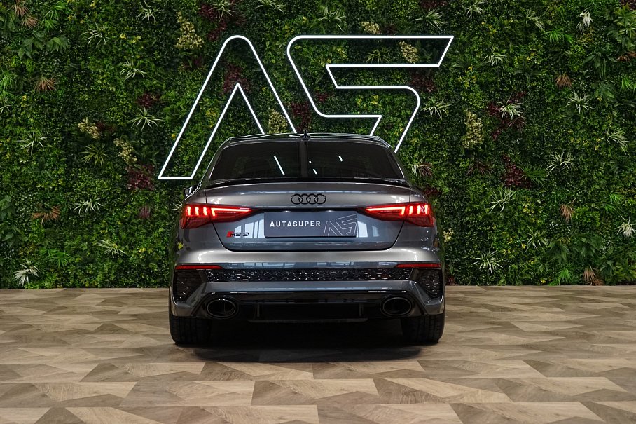 Audi RS 3 Limousine 2.5 TFSI quattro
