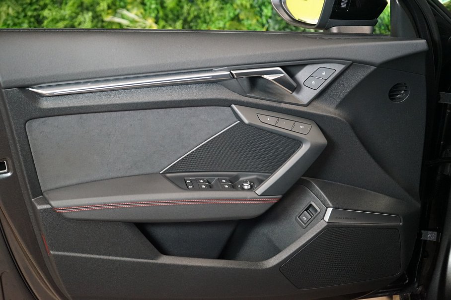 Audi RS 3 Limousine 2.5 TFSI quattro