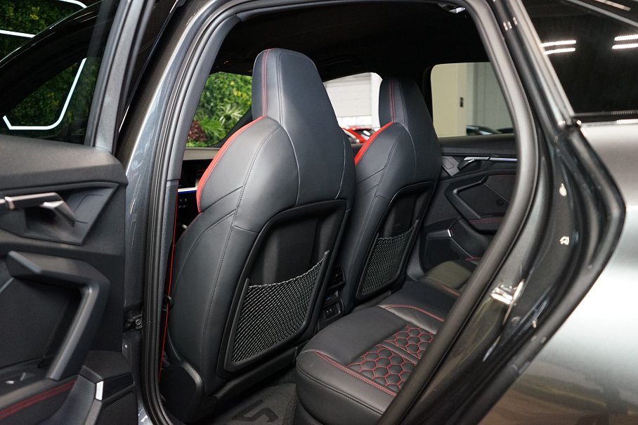Audi RS 3 Limousine 2.5 TFSI quattro