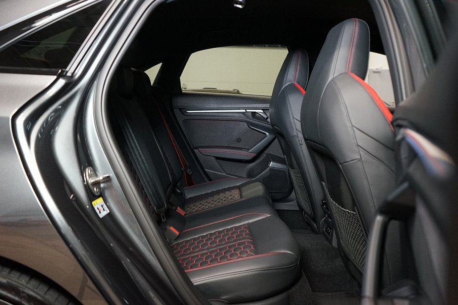 Audi RS 3 Limousine 2.5 TFSI quattro