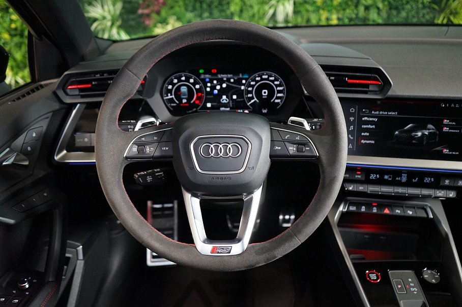 Audi RS 3 Limousine 2.5 TFSI quattro