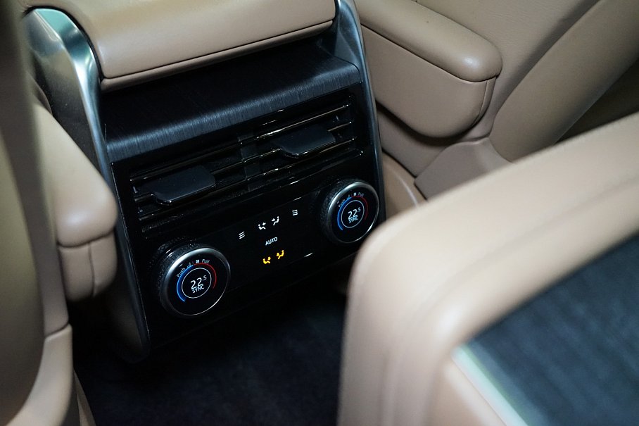 Land Rover Range Rover P530