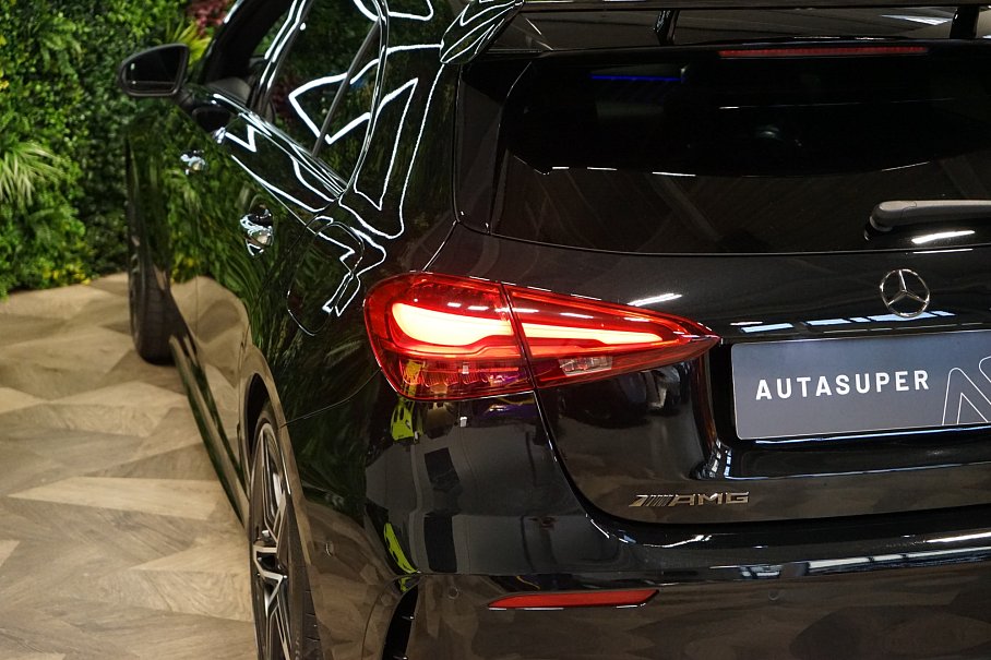Mercedes-Benz Třída A 45 S AMG 4Matic+