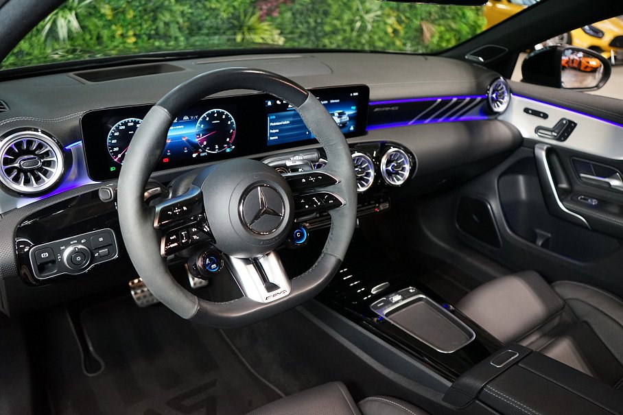 Mercedes-Benz Třída A 45 S AMG 4Matic+