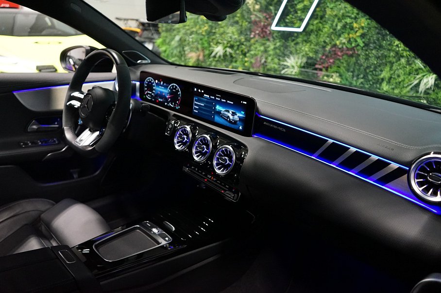 Mercedes-Benz Třída A 45 S AMG 4Matic+