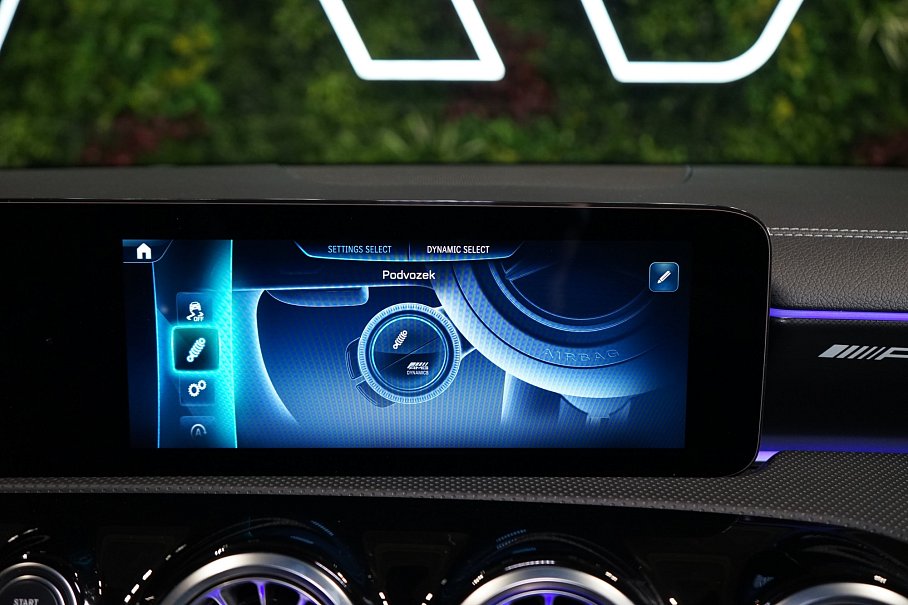 Mercedes-Benz Třída A 45 S AMG 4Matic+