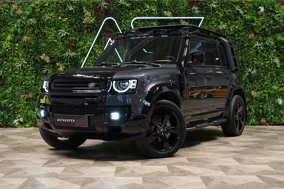Land Rover Defender D300 110 X-Dynamic HSE