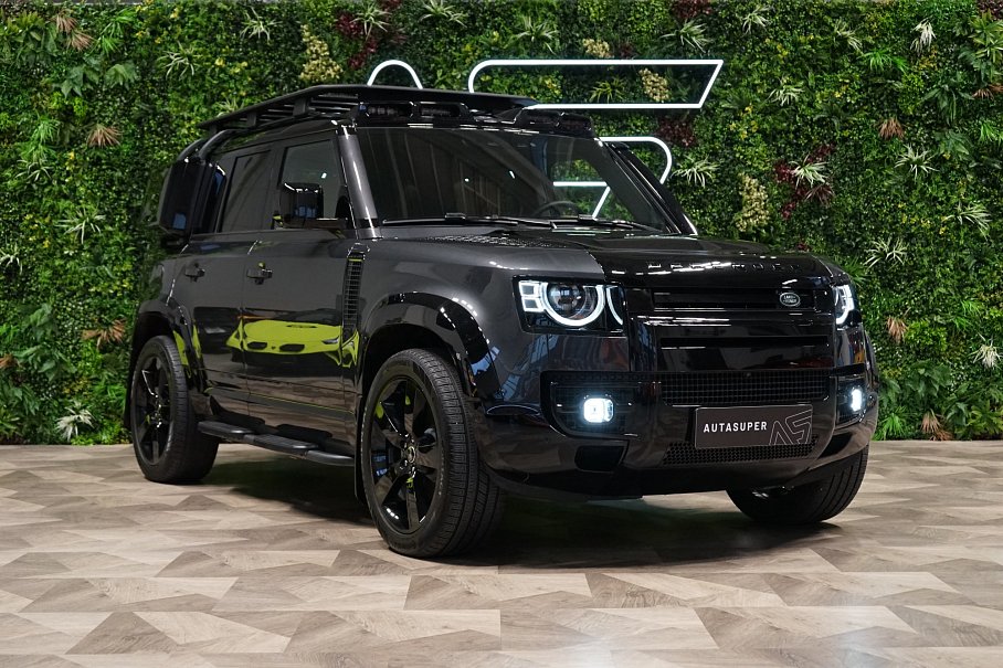 Land Rover Defender D300 110 X-Dynamic HSE