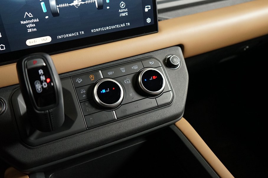 Land Rover Defender D300 110 X-Dynamic HSE