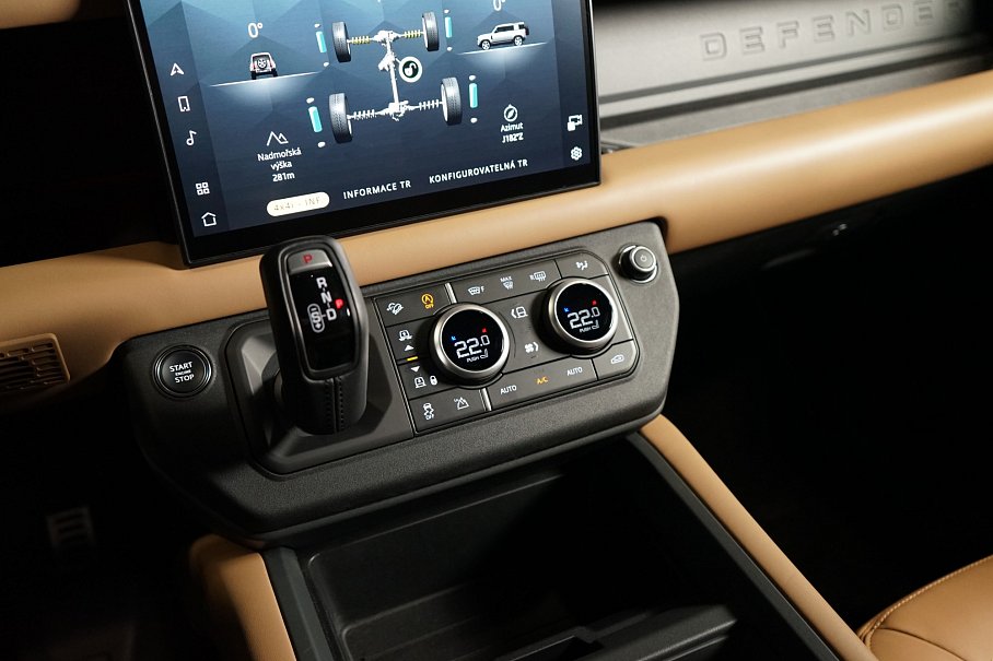 Land Rover Defender D300 110 X-Dynamic HSE