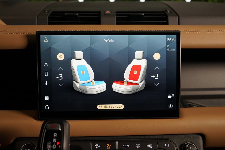 Land Rover Defender D300 110 X-Dynamic HSE