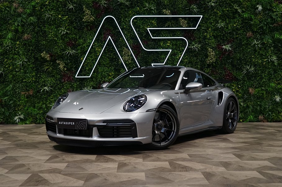 Porsche 911 Turbo 50 Years Limited Edition 0539/1974