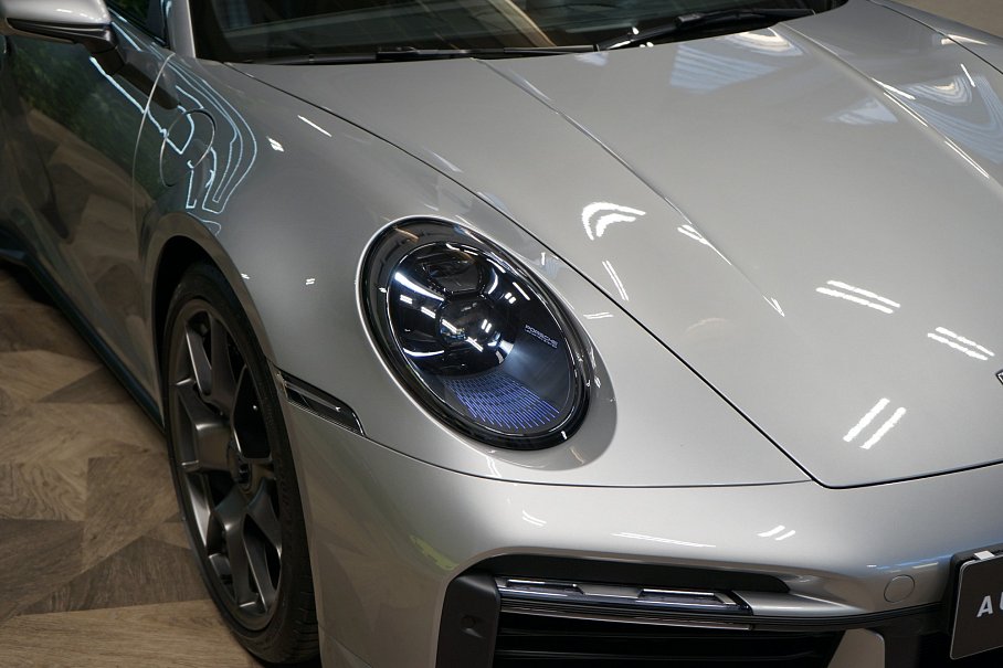 Porsche 911 Turbo 50 Years Limited Edition 0539/1974