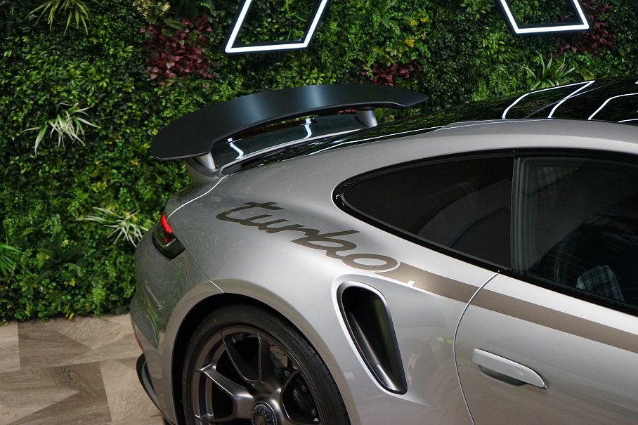 Porsche 911 Turbo 50 Years Limited Edition 0539/1974