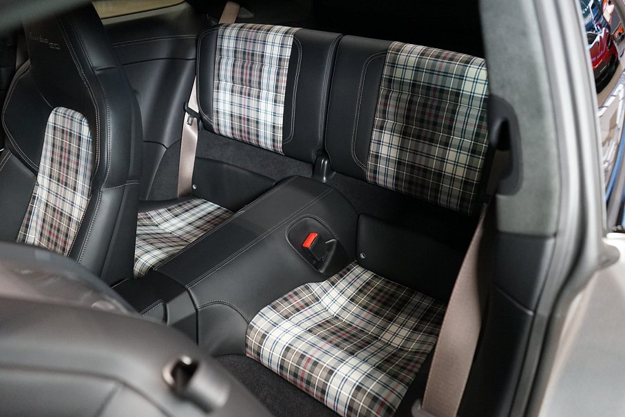 Porsche 911 Turbo 50 Years Limited Edition 0539/1974