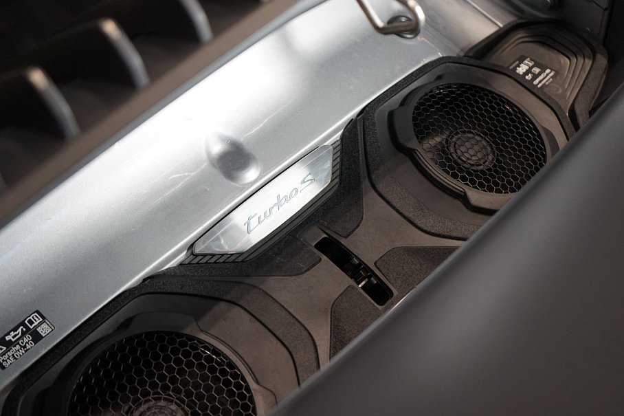 Porsche 911 Turbo 50 Years Limited Edition 0539/1974