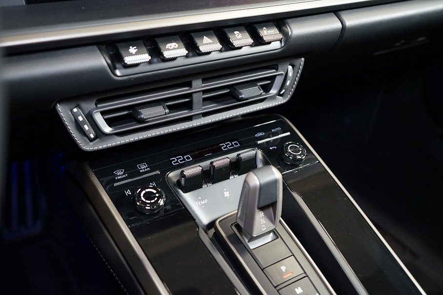 Porsche 911 Turbo 50 Years Limited Edition 0539/1974