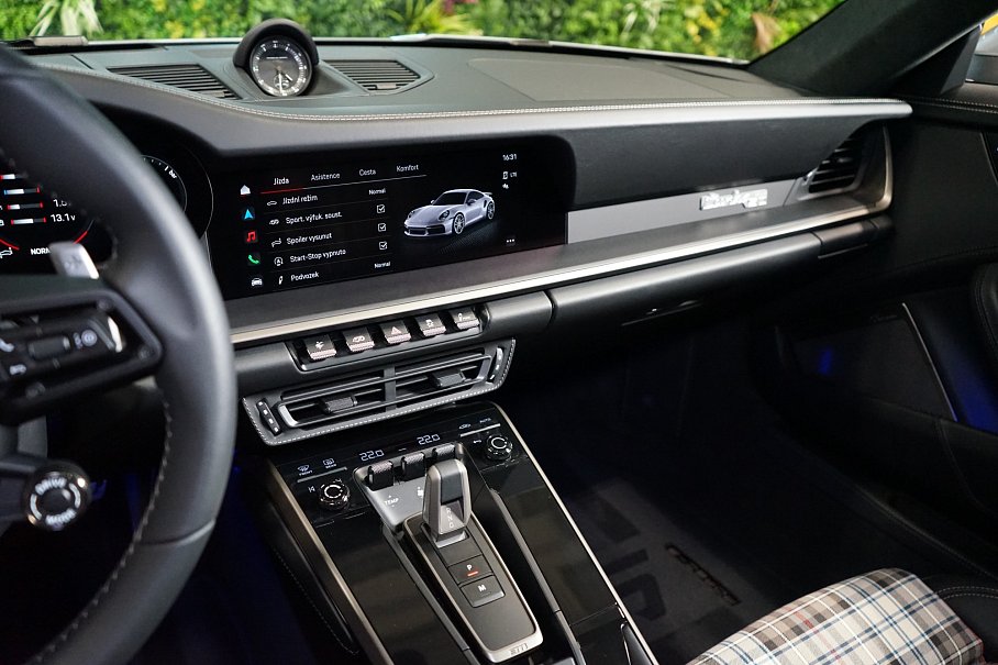 Porsche 911 Turbo 50 Years Limited Edition 0539/1974