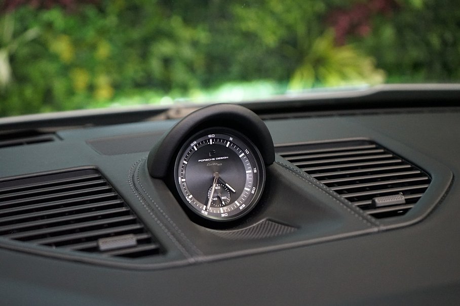 Porsche 911 Turbo 50 Years Limited Edition 0539/1974