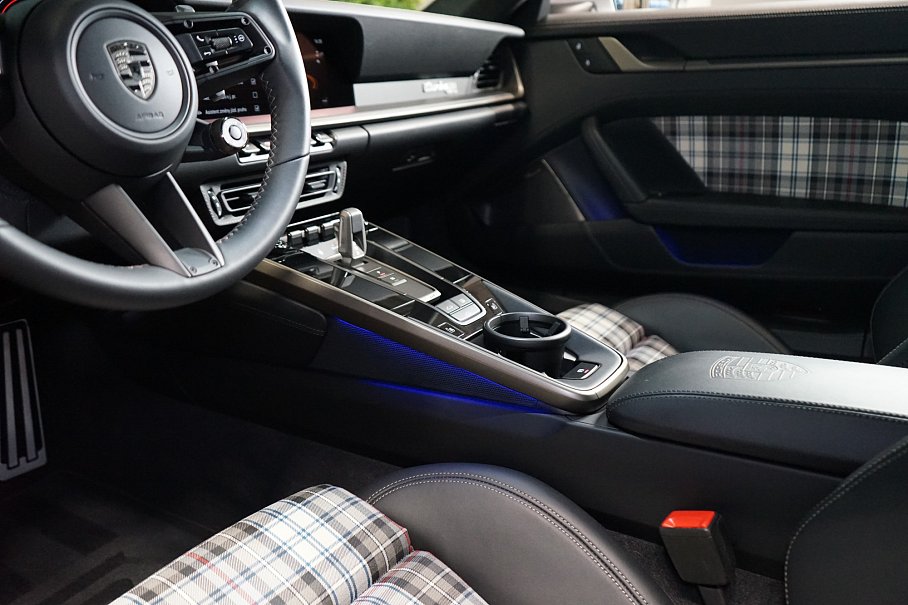 Porsche 911 Turbo 50 Years Limited Edition 0539/1974