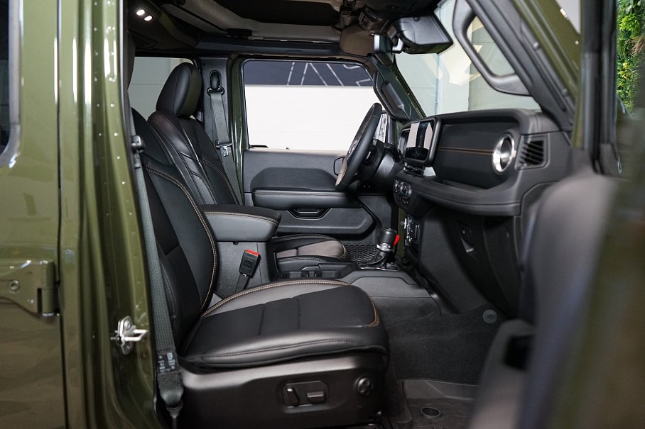 Jeep Wrangler 2.0 T Sahara